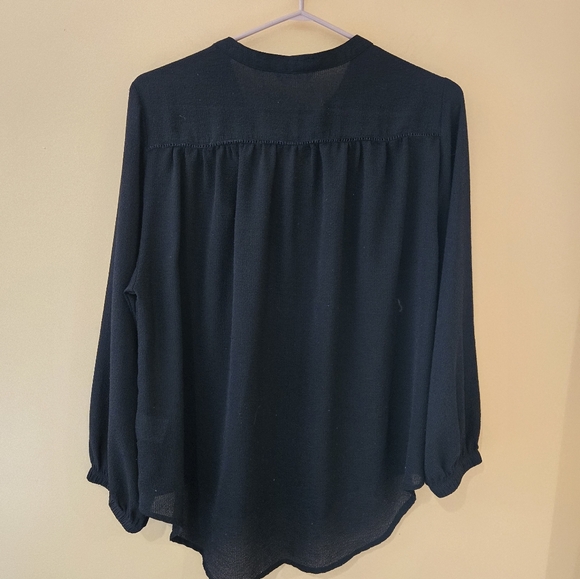 Flowy blouse - Picture 2 of 4